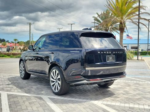 New 2026 Land Rover Range Rover SE AWD/4WD image 3