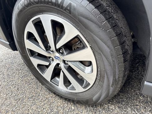 Used 2022 Subaru Outback Premium AWD/4WD image 10