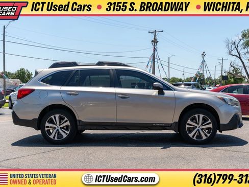 Used 2018 Subaru Outback 2.5i Limited AWD/4WD image 7