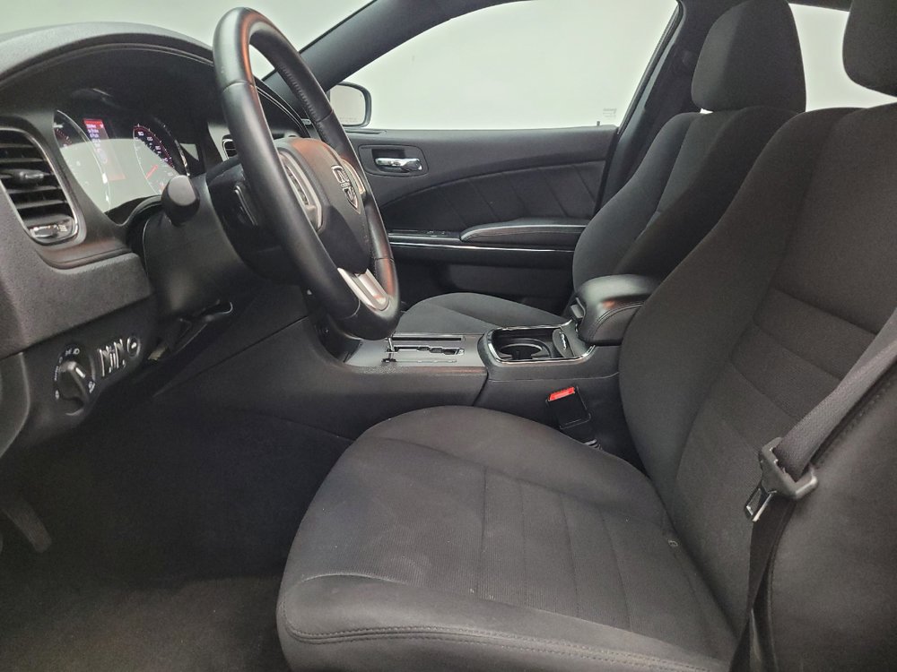 Used 2014 Dodge Charger R/T RWD image 17