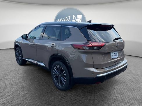 Used 2024 Nissan Rogue Platinum w/ Platinum Premium Package FWD image 6