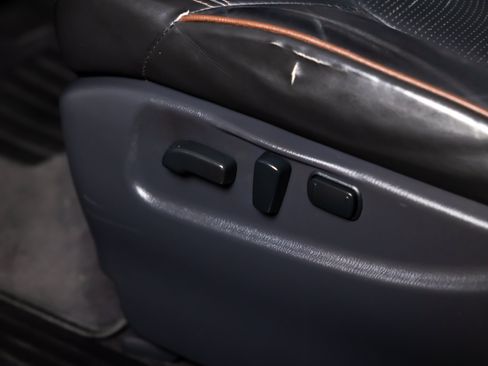 Used 2018 Nissan Armada Platinum w/ Captain Seat Package RWD image 14