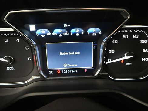 Used 2021 GMC Yukon Denali w/ Denali Premium Package RWD image 15