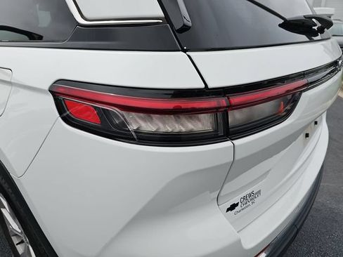 Used 2022 Jeep Grand Cherokee Limited RWD image 37