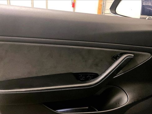 Used 2018 Tesla Model 3 Performance image 22