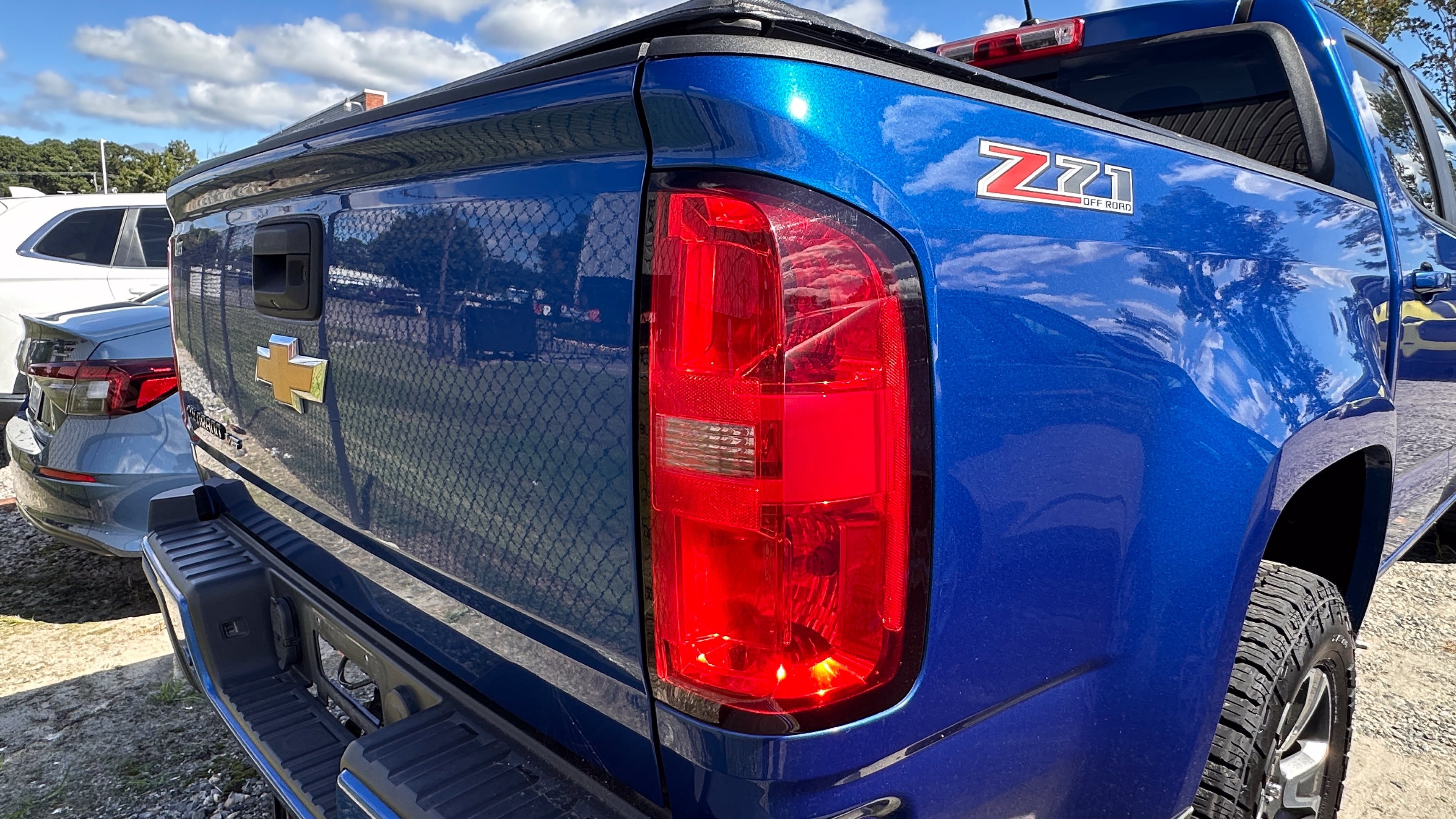 Used 2020 Chevrolet Colorado Z71 AWD/4WD image 8