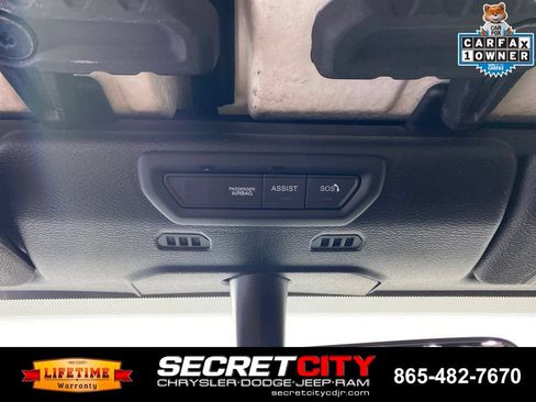 Used 2023 Jeep Gladiator Mojave w/ Cold Weather Group AWD/4WD image 19