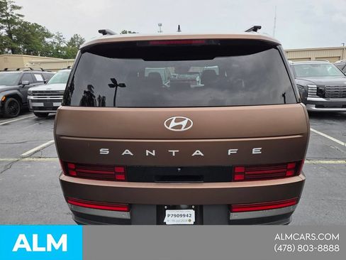 Used 2025 Hyundai Santa Fe Limited FWD image 9
