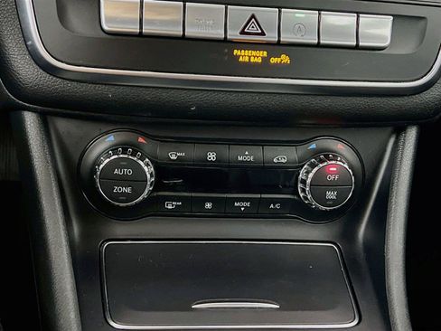 Used 2019 Mercedes-Benz CLA 250 4MATIC image 17