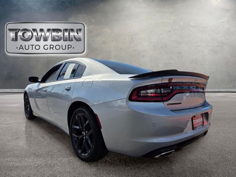 Used 2022 Dodge Charger SXT w/ Blacktop Package RWD image 6