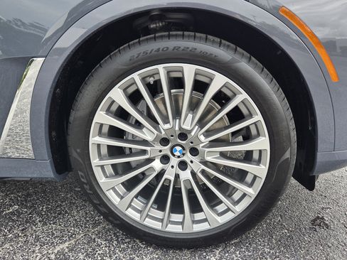 New 2027 BMW X7 xDrive40i w/ Executive Package AWD/4WD image 9
