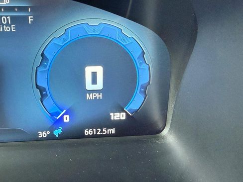 Used 2025 Ford Bronco Badlands image 20