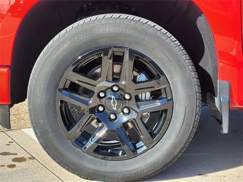 Certified 2023 Chevrolet Silverado 1500 Custom w/ LPO, Dark Essentials Package image 7