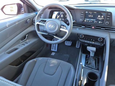 New 2026 Hyundai Elantra SEL Sport FWD image 22