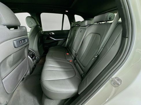 Used 2021 BMW X5 xDrive40i w/ Premium Package image 25
