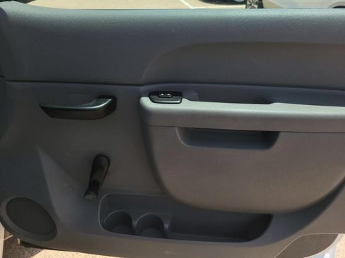 Used 2010 Chevrolet Silverado 1500 W/T AWD/4WD image 6