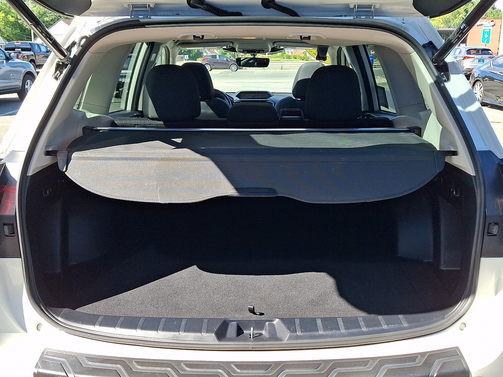 Used 2023 Subaru Forester Premium AWD/4WD image 32