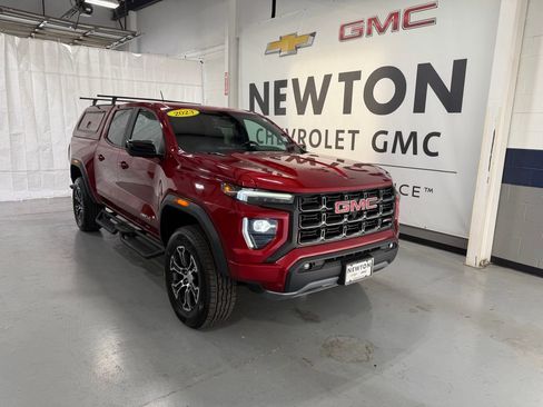Used 2023 GMC Canyon AT4 w/ AT4 Premium Package AWD/4WD image 2