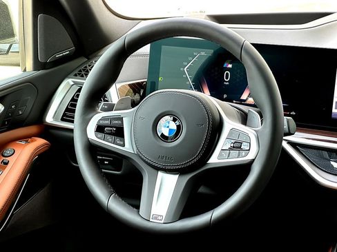 New 2026 BMW X5 xDrive40i w/ M Sport Package AWD/4WD image 21