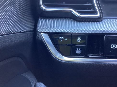 Used 2023 Kia Sportage LX AWD/4WD image 17