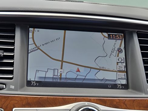 Used 2017 INFINITI QX80 2WD w/ Deluxe Technology Package image 23
