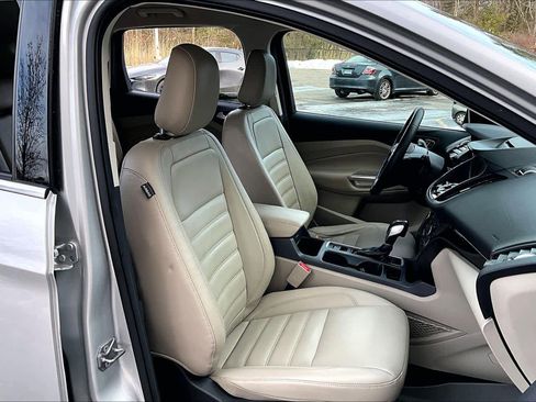 Used 2018 Ford Escape Titanium w/ Ford Safe & Smart Package image 7