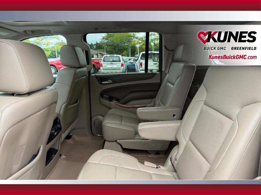 Used 2015 Chevrolet Suburban LTZ AWD/4WD image 31