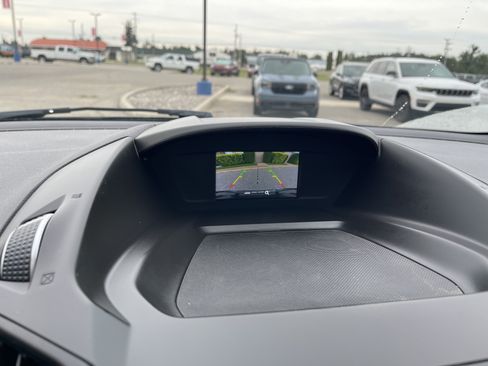 Used 2018 Ford Escape SE FWD image 18