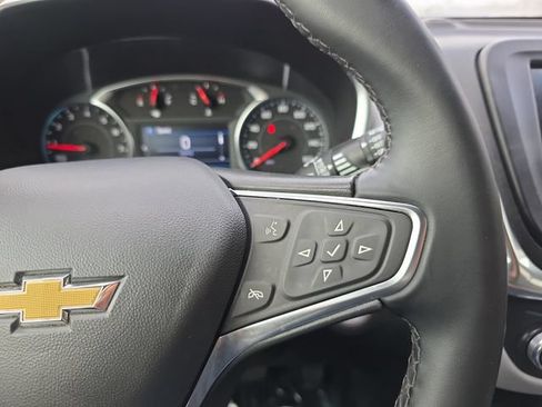 Used 2024 Chevrolet Equinox LT FWD image 10