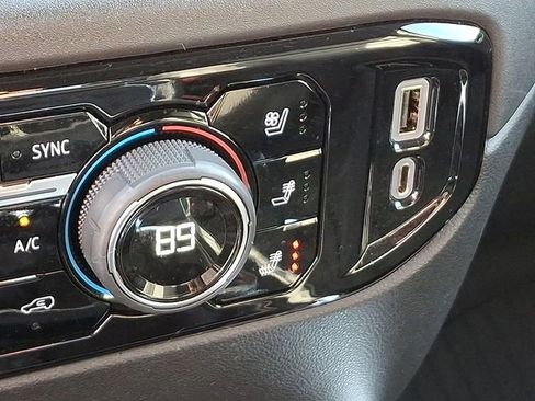 Used 2022 Chevrolet Silverado 1500 LTZ image 28