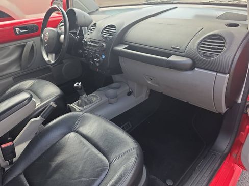 Used 2001 Volkswagen Beetle GLX FWD image 15