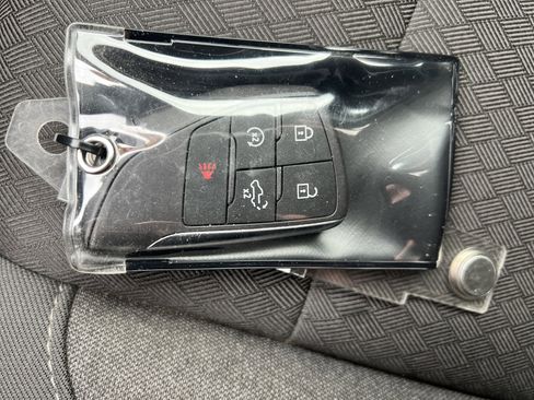 Used 2024 GMC Sierra 1500 Elevation image 35