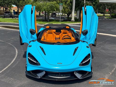 Used 2022 McLaren 765LT RWD image 5