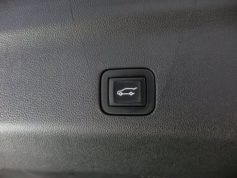 Used 2023 Chevrolet Tahoe High Country w/ Premium Package image 31