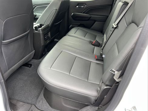 Used 2024 Chevrolet Colorado LT w/ LT Convenience Package III image 21