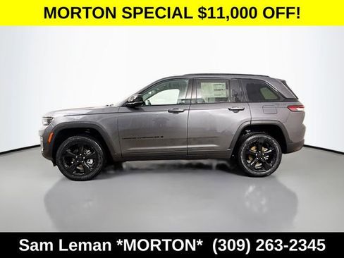 New 2025 Jeep Grand Cherokee Limited w/ Black Appearance Package image 4