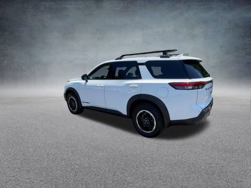 Used 2024 Nissan Pathfinder Rock Creek image 18