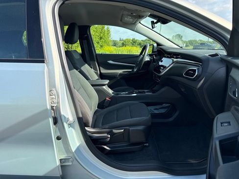 Used 2023 Chevrolet Bolt EUV LT w/ Driver Confidence Package FWD image 11