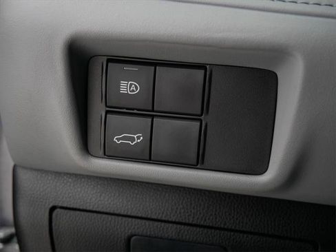 Certified 2022 Toyota Highlander XLE image 27