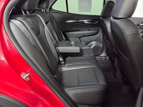 Used 2025 Buick Envision Preferred image 32