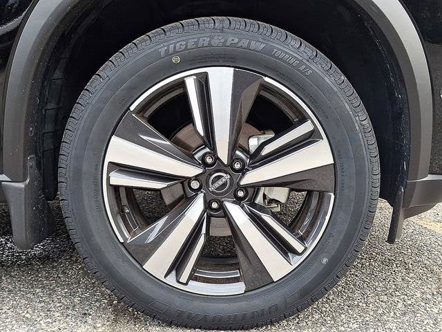 Certified 2023 Nissan Rogue SL w/ SL Premium Package AWD/4WD image 9