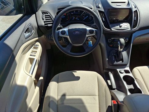 Used 2015 Ford Escape SE w/ Equipment Group 201A FWD image 10