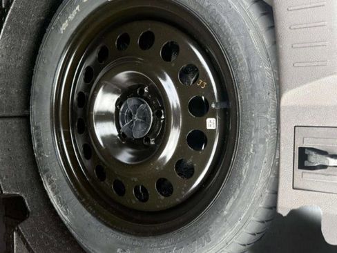 Used 2016 Lincoln MKC Reserve w/ Lincoln MKC Climate Package image 27