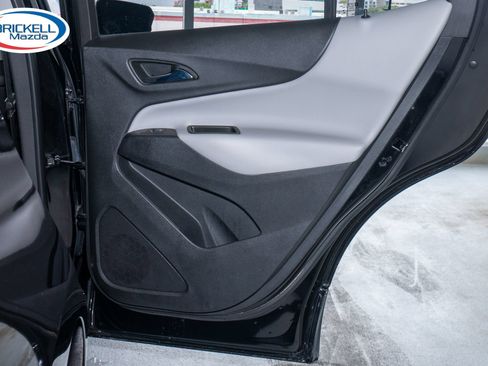 Used 2023 Chevrolet Equinox LS FWD image 12