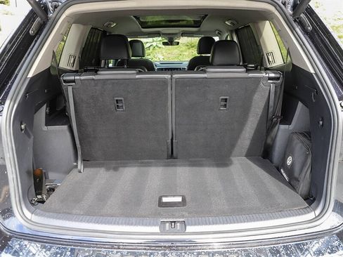 Used 2019 Volkswagen Atlas SEL Premium image 38