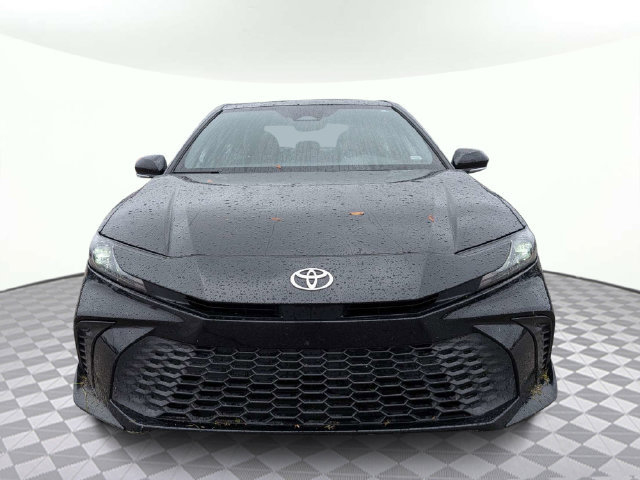 Used 2025 Toyota Camry SE FWD image 9