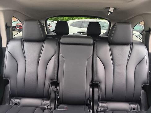 Used 2024 Acura MDX SH-AWD w/ Technology Package image 16