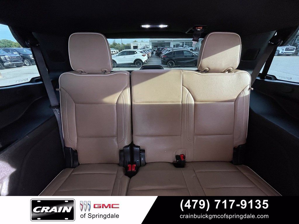 Used 2024 Chevrolet Tahoe Premier AWD/4WD image 25