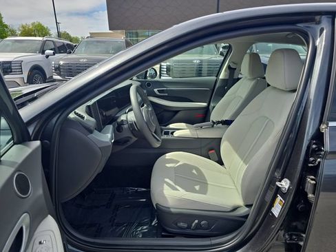 Certified 2025 Hyundai Sonata SEL AWD/4WD image 11