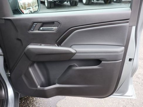 Used 2024 Chevrolet Colorado LT w/ LT Convenience Package III image 25